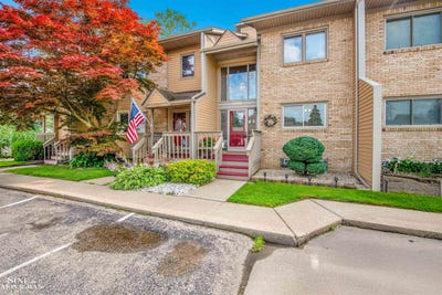 /international/us/25970-st-clair-place-harrison-twp-mi-110100881852/