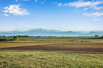 /international/us/county-road-76-1-2-windsor-co-110107350619/
