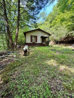 /international/us/137-plum-branch-rd-garrett-ky-110100753407/