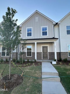 /international/us/293-glenmore-gardens-road-raleigh-nc-110108166887/