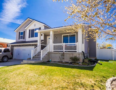 /international/us/2933-w-borah-way-vernal-ut-110107056516/