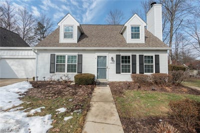 /international/us/2217-heather-lane-twinsburg-oh-110105869427/
