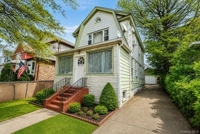 /international/us/104-61-219th-street-queens-village-ny-110107959612/