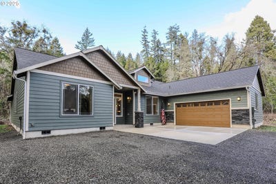 /international/us/21596-n-umpqua-hwy-glide-or-110097089127/