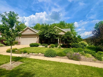 /international/us/2402-treeline-drive-bloomington-il-110101041120/?lang=zh-tw