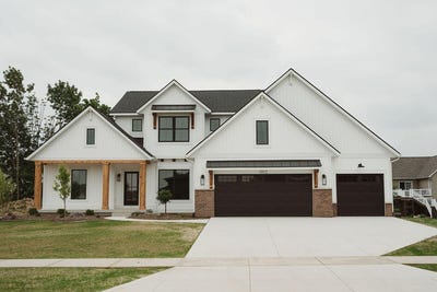 /international/us/1912-creekside-drive-sw-byron-center-mi-110099371650/