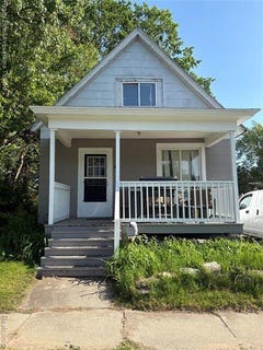 /international/us/1120-bancroft-street-port-huron-al-110108449353/