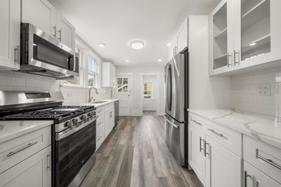 /international/us/1007-88th-st-north-bergen-nj-110100374580/
