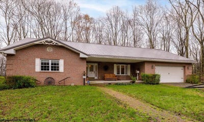 /international/us/3431-fairmont-road-morgantown-wv-110098562922/
