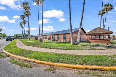/international/us/1700-e-23rd-street-mission-tx-110100552897/