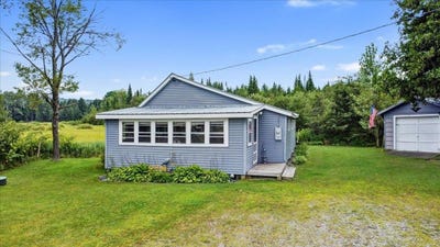 /international/us/2391-lake-road-franklin-vt-110098778675/
