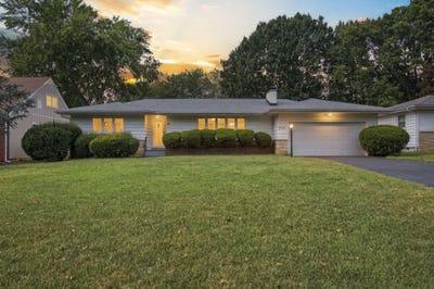 /international/us/2141-s-luster-avenue-springfield-mo-110120155408/