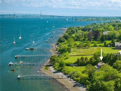 /international/us/376-east-shore-road-jamestown-ri-110104217310/