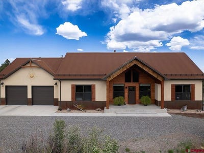 /international/us/22-poplar-place-ridgway-co-110096573978/