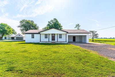 /international/us/11264-maple-grove-lane-trumann-ar-110098129783/