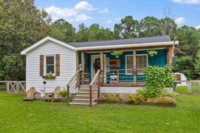 /international/us/760-coral-acres-drive-moncks-corner-sc-110104823370/
