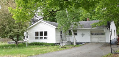 /international/us/14-rollins-street-bingham-me-110102935912/