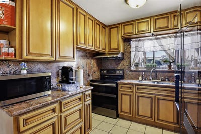 /international/us/27505-tampa-ave-hayward-ca-110107161988/