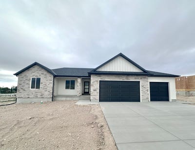 /international/us/144-s-freedom-way-grantsville-ut-110108332566/
