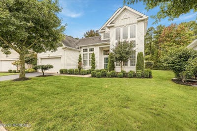 /international/us/26-pond-view-circle-barnegat-nj-110119947375/