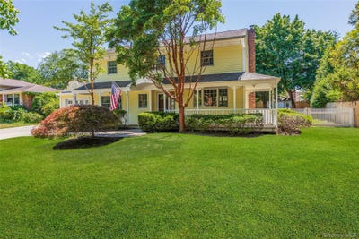 /international/us/12-rumford-road-kings-park-ny-110108957705/