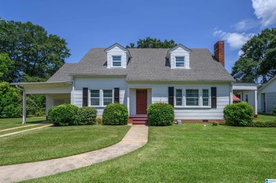 /international/us/2410-22nd-street-northport-al-110101294969/