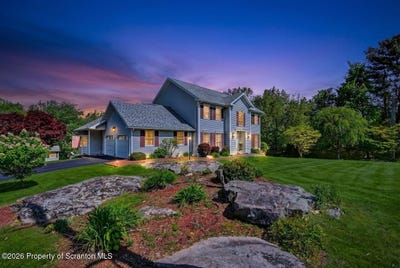 /international/us/421-seymour-avenue-scranton-pa-110108220276/