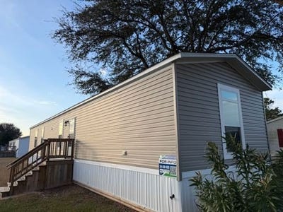 /international/us/205-oak-crest-dr-manvel-tx-110105795018/