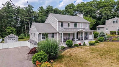 /international/us/489-main-st-acushnet-ma-110106476256/