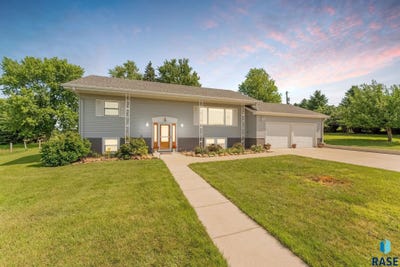 /international/us/924-dows-st-garretson-sd-110100726231/?lang=en