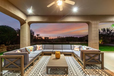 /international/us/18186-w-narramore-road-goodyear-az-110108691613/