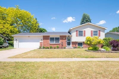 /international/us/1804-woodland-drive-portage-mi-110108498800/