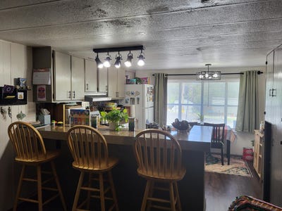 /international/us/7001-rogue-river-highway-grants-pass-or-110099182695/