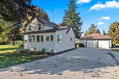 /international/us/8284-state-hwy-22-oconto-falls-wi-110120149658/