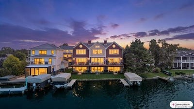 /international/us/222-s-broadway-street-lake-orion-vlg-mi-110119932629/