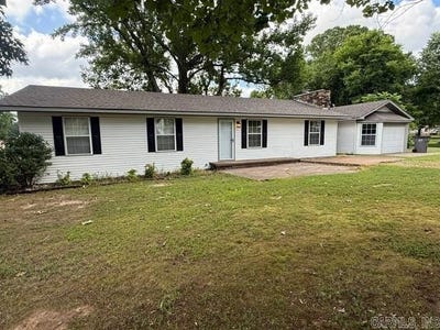 /international/us/305-vine-newark-ar-110108962924/