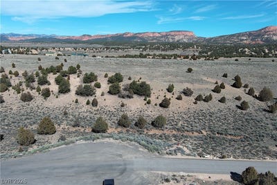 /international/us/1825-e-eagle-ridge-circle-hatch-ut-110106473435/