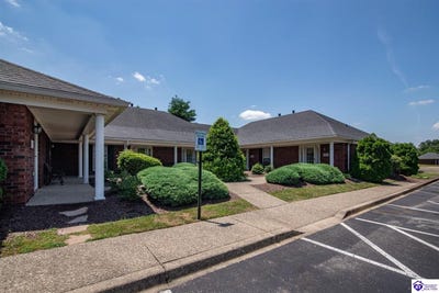 /international/us/8448-aspen-glen-way-louisville-ky-110101050629/