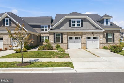 /international/us/13516-goldeneye-circle-clarksburg-md-110108607407/