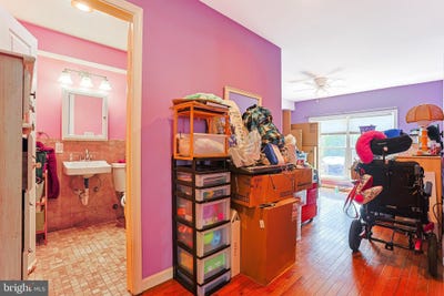 /international/us/504-n-6th-avenue-royersford-pa-110100812720/
