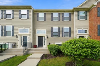 /international/us/282-lionel-drive-grayslake-il-110110298492/