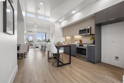 /international/us/1545-32nd-street-oakland-ca-110109508360/