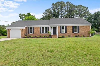 /international/us/2708-horseshoe-drive-chesapeake-va-110108983651/