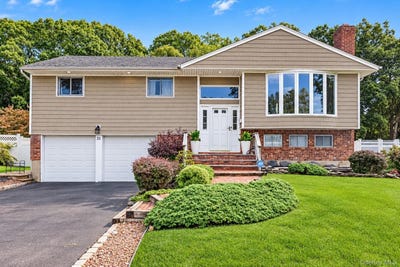 /international/us/31-sterling-lane-smithtown-ny-110120452141/