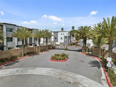 /international/us/14043-royalton-lane-gardena-ca-110107265249/