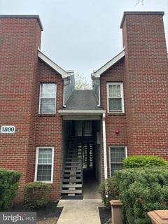 /international/us/1807-diamond-drive-newtown-pa-110108780836/