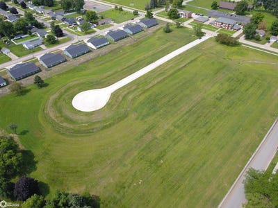 /international/us/106-billy-robinson-court-grinnell-ia-110110104085/