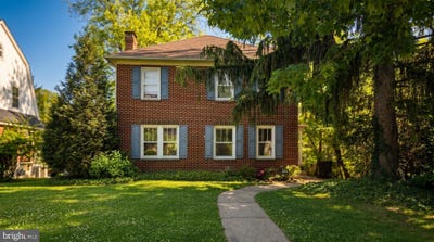 /international/us/234-e-hamilton-avenue-state-college-pa-110108856294/