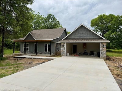 /international/us/303-harding-st-poteau-ok-110107415550/