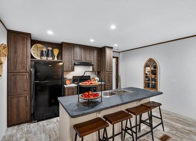 /international/us/705-east-18th-street-albert-lea-mn-110106550577/
